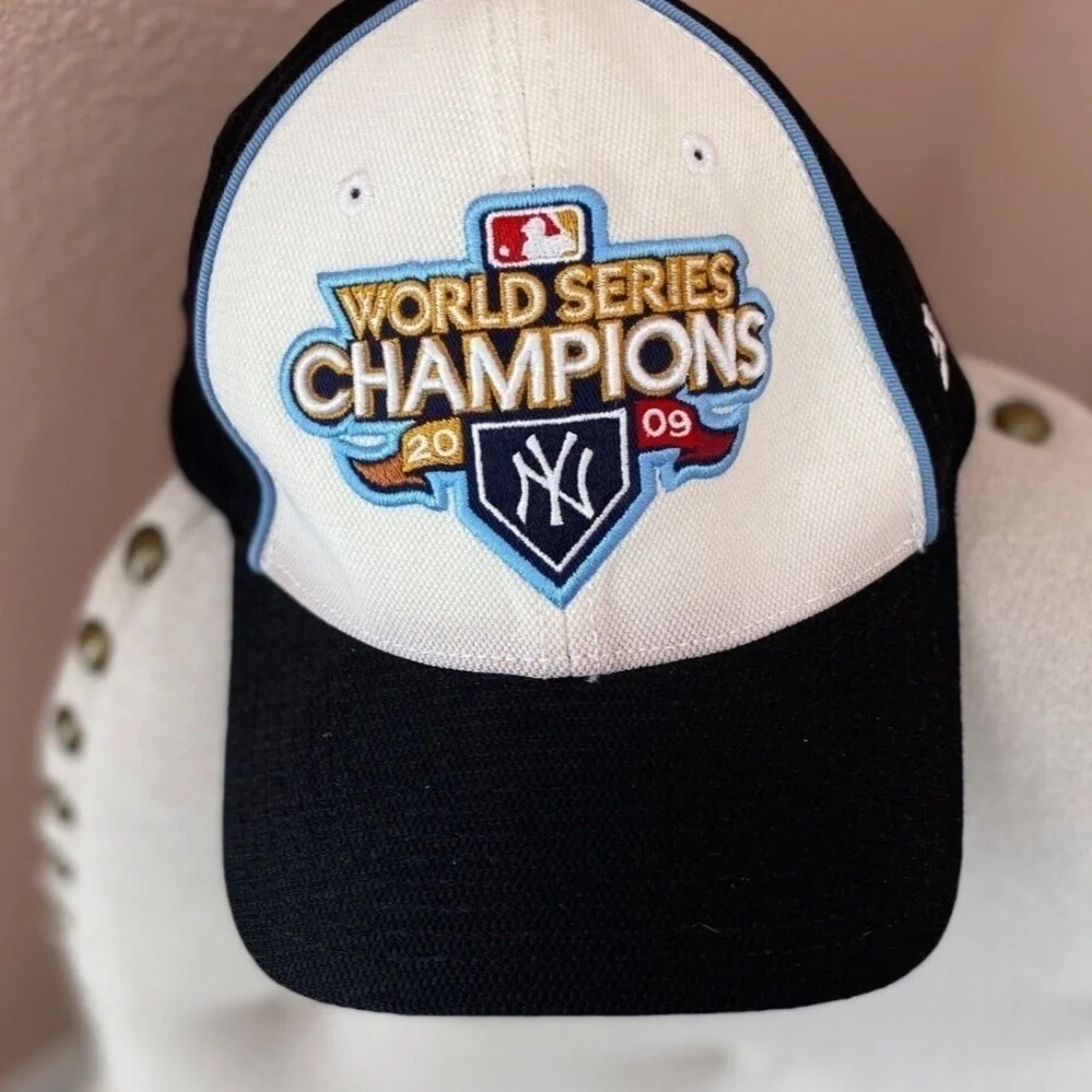 NY Yankees 2009 World Series Champions Ball Cap